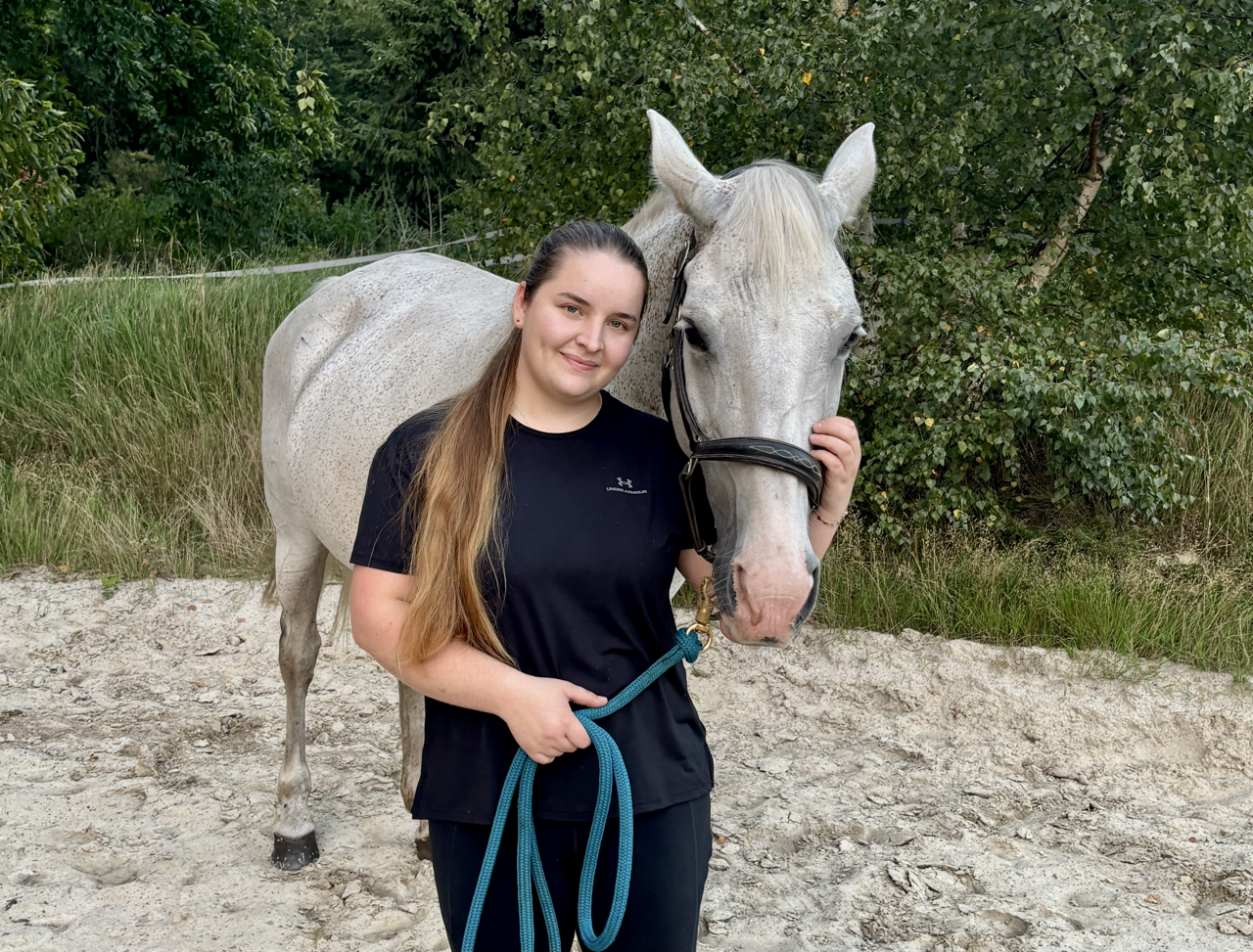 Helen Voss kompetente qualifizierte Pferdeosteopathin Winsen Burgdorf Bergen